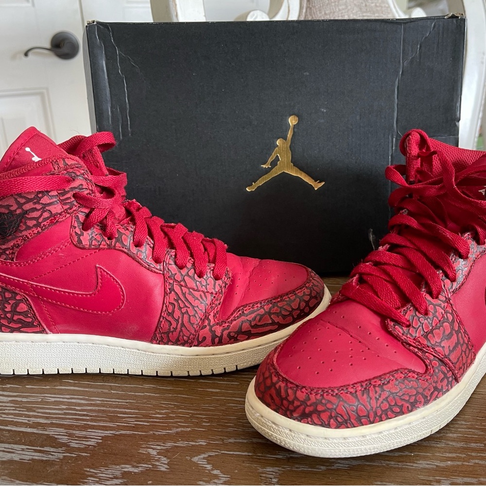 Jordan Women's Red and Black Patterned Sneakers